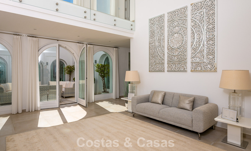Majestic, modernly renovated villa with panoramic sea views for sale on a generous plot east of Marbella centre 796498