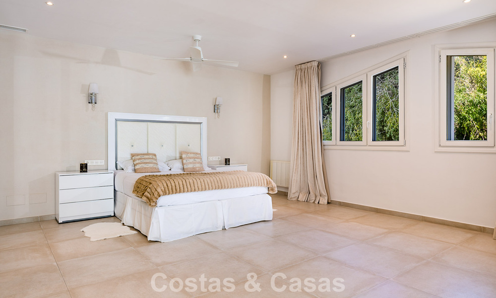 Majestic, modernly renovated villa with panoramic sea views for sale on a generous plot east of Marbella centre 796519