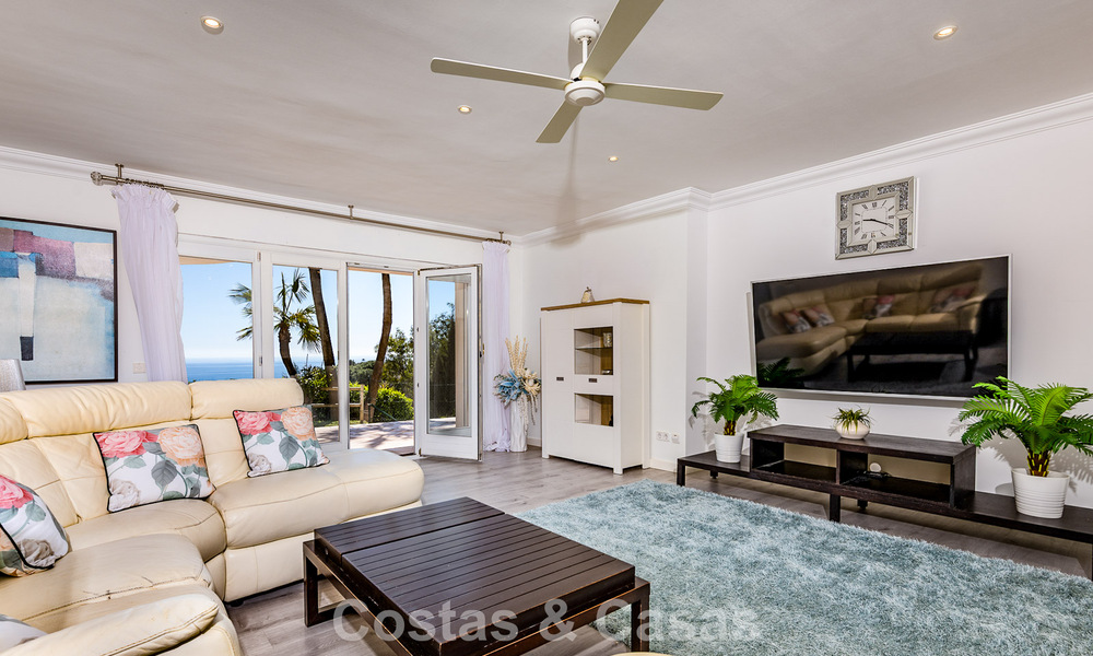 Majestic, modernly renovated villa with panoramic sea views for sale on a generous plot east of Marbella centre 796531