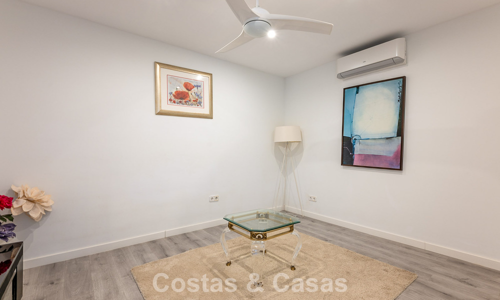 Majestic, modernly renovated villa with panoramic sea views for sale on a generous plot east of Marbella centre 796537