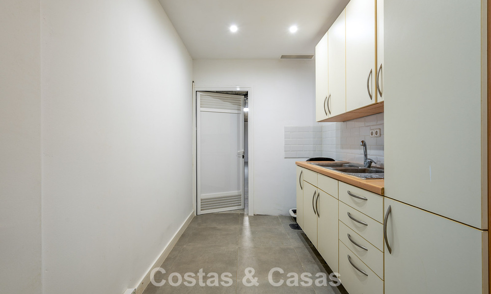 Majestic, modernly renovated villa with panoramic sea views for sale on a generous plot east of Marbella centre 796541