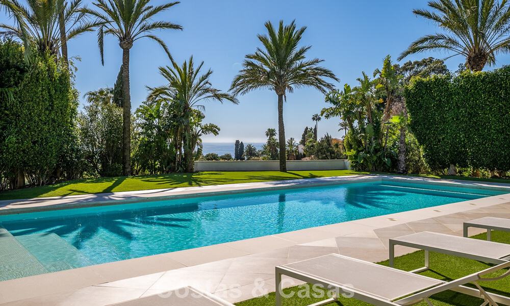 Majestic, modernly renovated villa with panoramic sea views for sale on a generous plot east of Marbella centre 796562