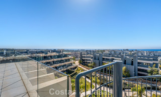 Contemporary penthouse with sea views from the rooftop terrace for sale on the New Golden Mile, between Marbella and Estepona 796607 