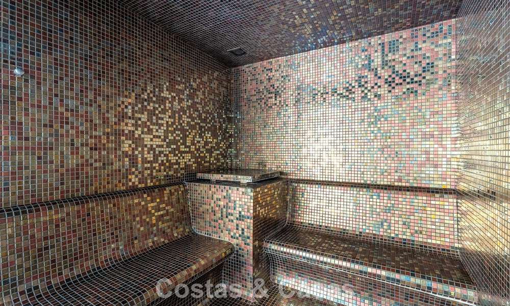 Contemporary penthouse with sea views from the rooftop terrace for sale on the New Golden Mile, between Marbella and Estepona 796632