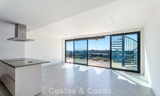 Contemporary penthouse with sea views from the rooftop terrace for sale on the New Golden Mile, between Marbella and Estepona 796636 