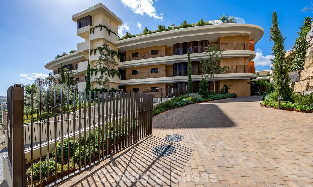 High-quality ground-floor apartment with private garden and pool for sale in Fuengirola, Costa del Sol 796585