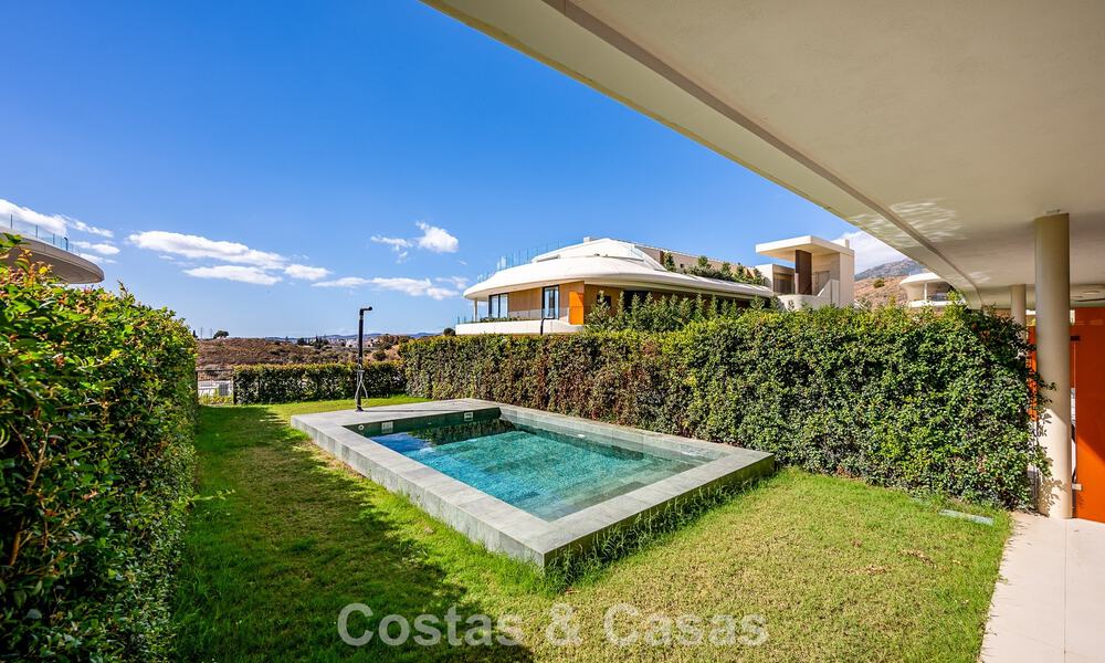 High-quality ground-floor apartment with private garden and pool for sale in Fuengirola, Costa del Sol 796589