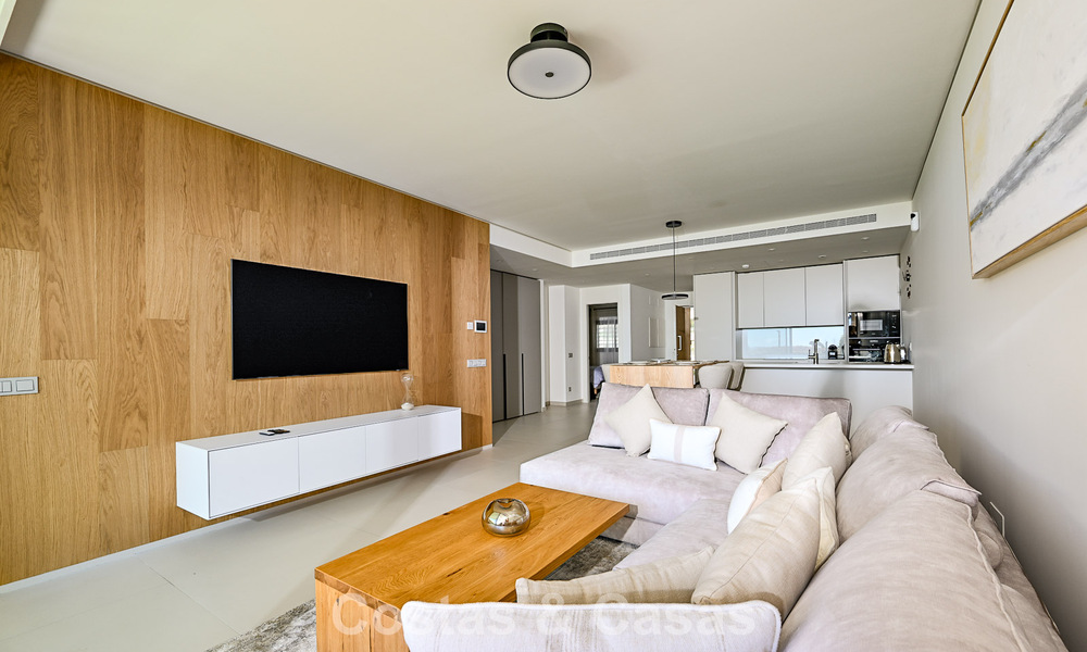 High-quality ground-floor apartment with private garden and pool for sale in Fuengirola, Costa del Sol 796601