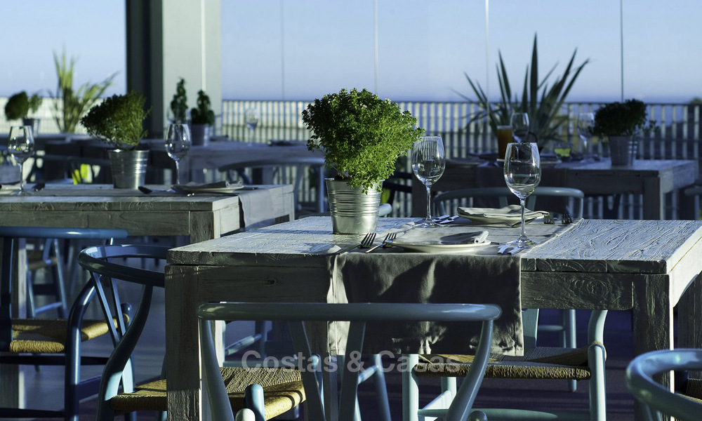 High-quality ground-floor apartment with private garden and pool for sale in Fuengirola, Costa del Sol 796767