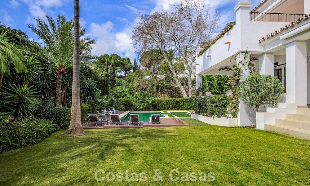 Elegant luxury villa with absolute privacy for sale on Marbella’s Golden Mile 796647