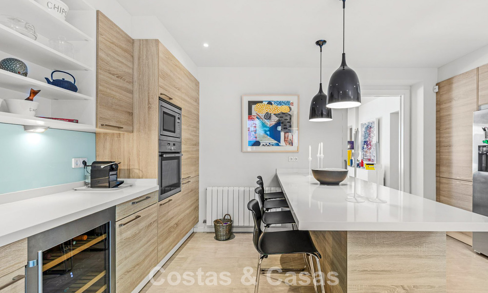 Elegant luxury villa with absolute privacy for sale on Marbella’s Golden Mile 796660