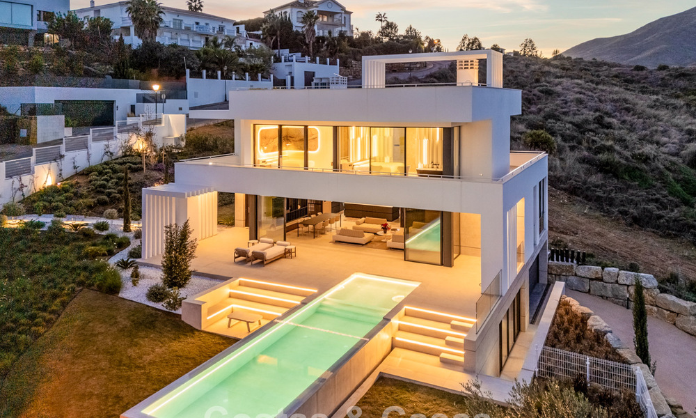 Brand-new, state-of-the-art modern villa for sale near a golf resort in Mijas, Costa del Sol 796669