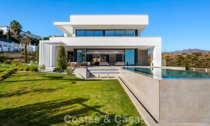 Brand-new, state-of-the-art modern villa for sale near a golf resort in Mijas, Costa del Sol 796675