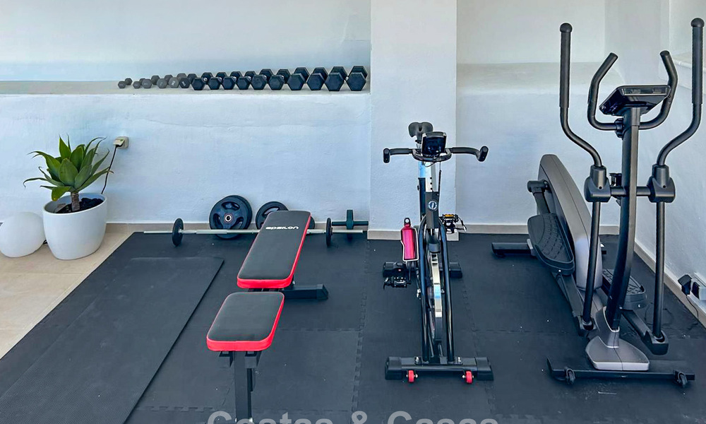 Luxurious duplex penthouse for sale in a gated complex in nueva andalucía’s golf valley, Marbella 796728