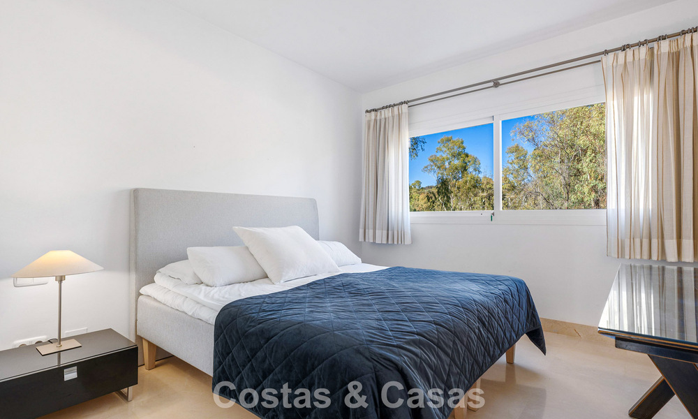 Luxurious duplex penthouse for sale in a gated complex in nueva andalucía’s golf valley, Marbella 796729