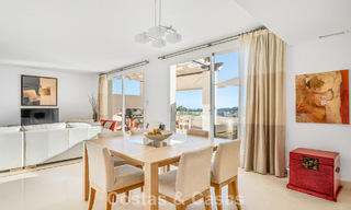 Luxurious duplex penthouse for sale in a gated complex in nueva andalucía’s golf valley, Marbella 796742 