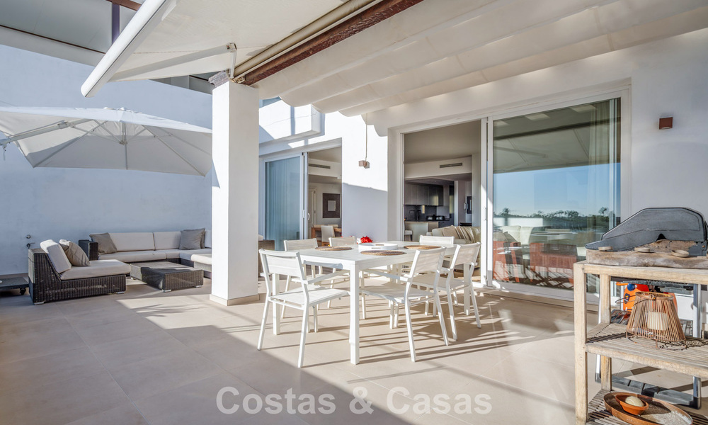 Luxurious duplex penthouse for sale in a gated complex in nueva andalucía’s golf valley, Marbella 796751