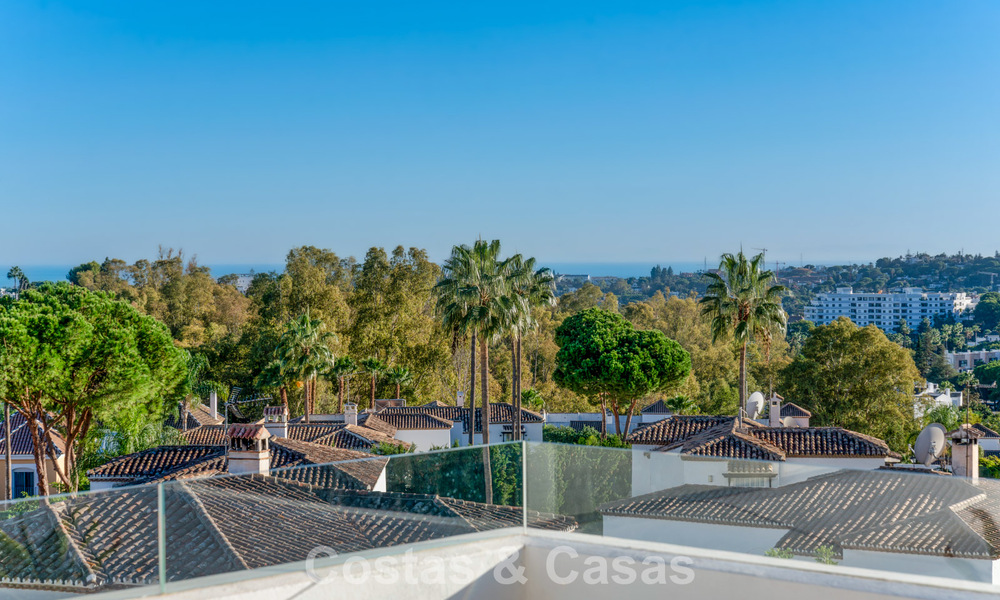 Luxurious duplex penthouse for sale in a gated complex in nueva andalucía’s golf valley, Marbella 796752