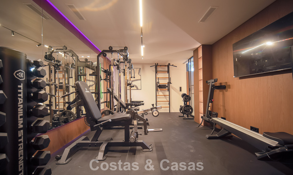 Exclusive, modern luxury villa for sale within walking distance to the beach in Eastern Marbella 796869