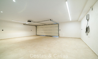 Exclusive, modern luxury villa for sale within walking distance to the beach in Eastern Marbella 796875 