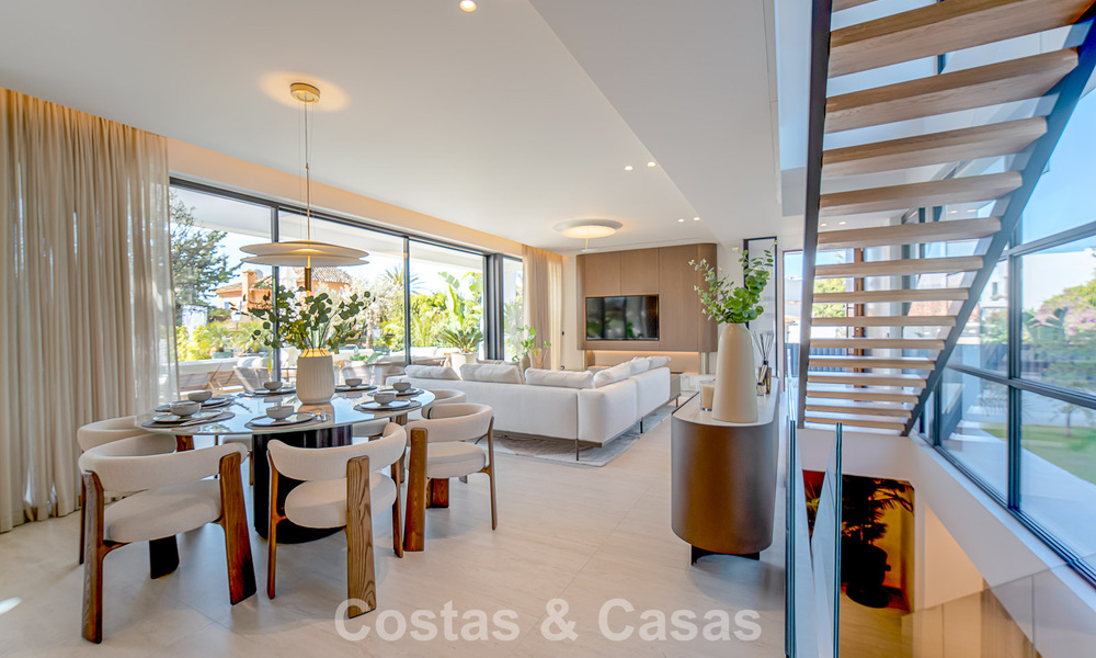 Exclusive, modern luxury villa for sale within walking distance to the beach in Eastern Marbella 796885