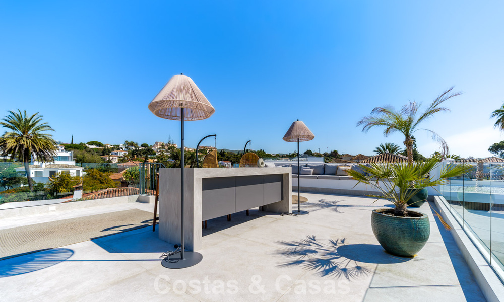 Exclusive, modern luxury villa for sale within walking distance to the beach in Eastern Marbella 796906