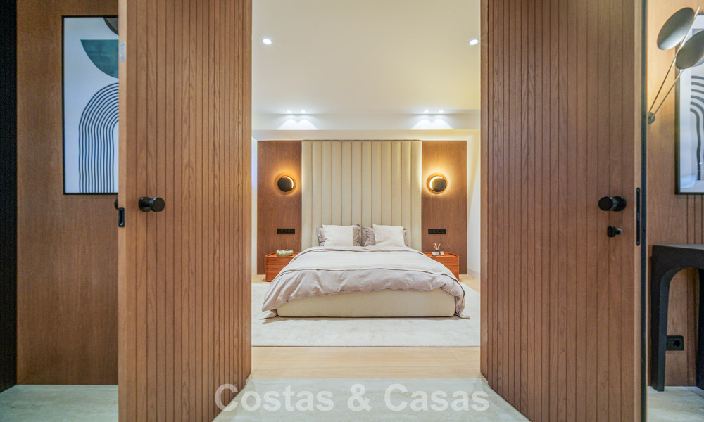 Exclusive, modern luxury villa for sale within walking distance to the beach in Eastern Marbella 796908