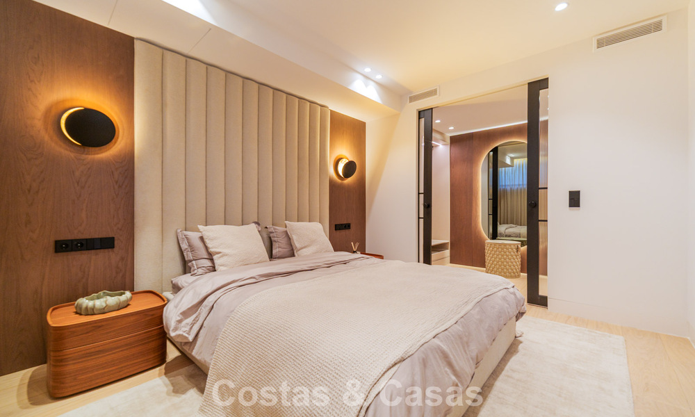 Exclusive, modern luxury villa for sale within walking distance to the beach in Eastern Marbella 796909