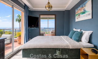 Spacious apartment with panoramic golf and sea views for sale in Nueva Andalucía, Marbella 796916 