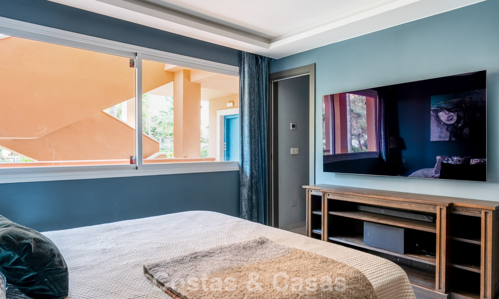 Spacious apartment with panoramic golf and sea views for sale in Nueva Andalucía, Marbella 796920