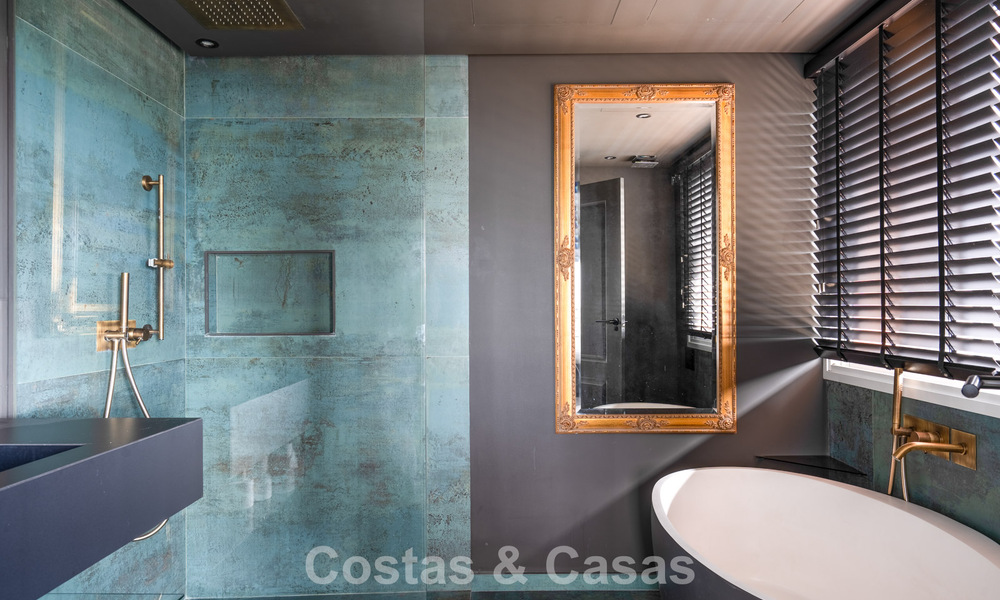 Spacious apartment with panoramic golf and sea views for sale in Nueva Andalucía, Marbella 796923