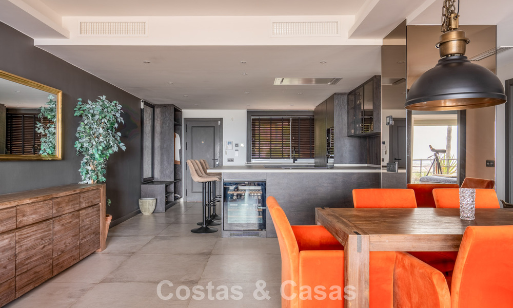 Spacious apartment with panoramic golf and sea views for sale in Nueva Andalucía, Marbella 796924