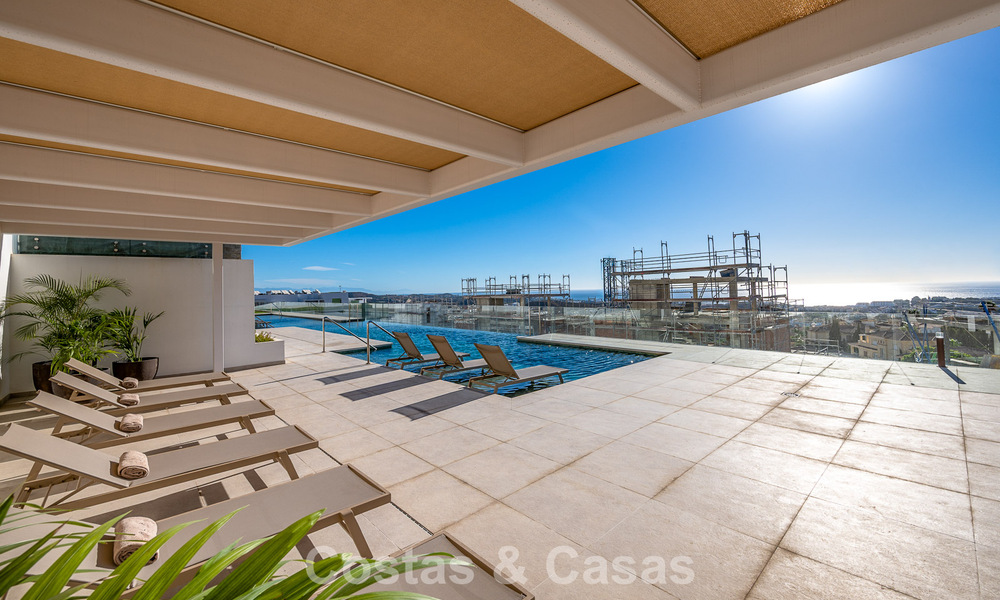 Move-in ready! Luxurious, modern apartments with panoramic sea views for sale in Mijas’ Golf Valley on the Costa del Sol 797095