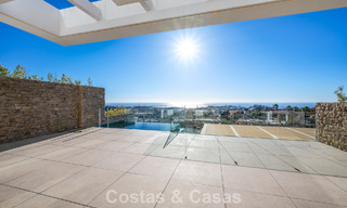 Move-in ready! Luxurious, modern apartments with panoramic sea views for sale in Mijas’ Golf Valley on the Costa del Sol 797111 