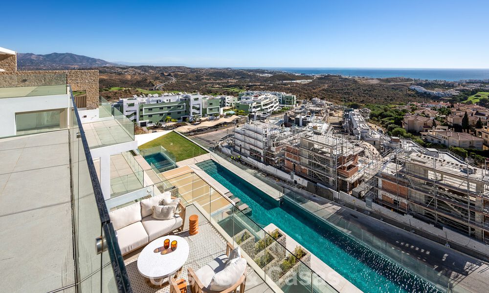Move-in ready! Luxurious, modern apartments with panoramic sea views for sale in Mijas’ Golf Valley on the Costa del Sol 797117