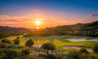 Modern newly built villas for sale frontline golf, close to Estepona town centre 796972 