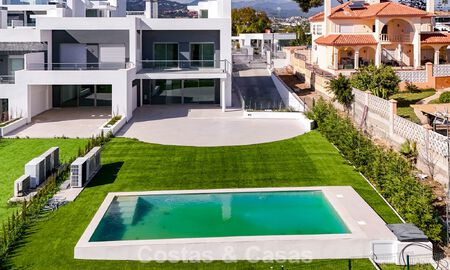 Luxurious semi-detached villa for sale close to amenities in Guadalmina Golf and San Pedro Centre, Marbella 797169