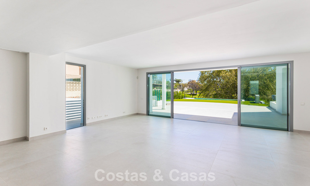 Luxurious semi-detached villa for sale close to amenities in Guadalmina Golf and San Pedro Centre, Marbella 797176