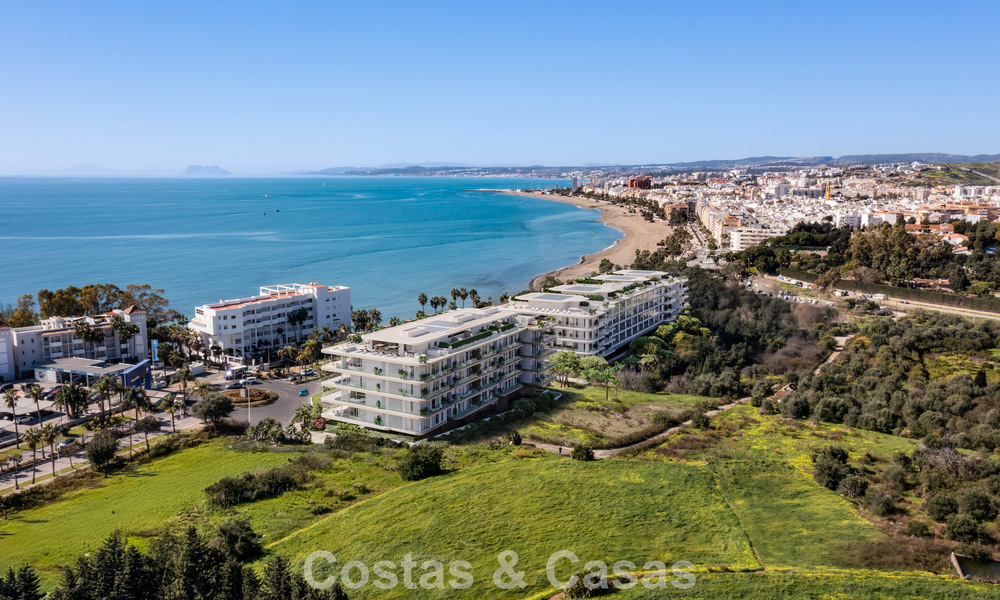 Launch! Avant-garde luxury apartments for sale with sea views, just a stone’s throw from the beach and promenade in Estepona 797196
