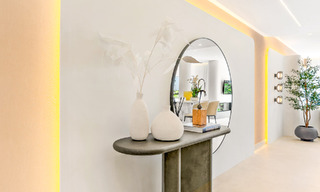Elegant renovated apartment for sale within walking distance of the beach on the New Golden Mile between Marbella and Estepona 797252 