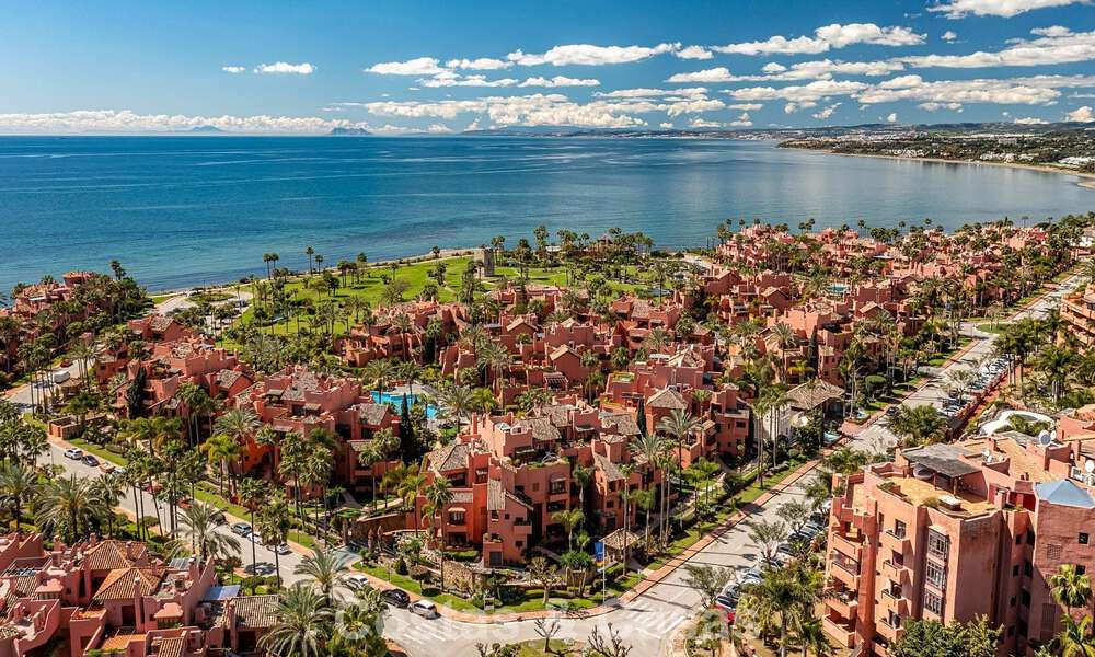Luxury duplex penthouse for sale in a five-star beachfront complex on the New Golden Mile between Marbella and Estepona 797274