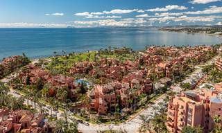 Luxury duplex penthouse for sale in a five-star beachfront complex on the New Golden Mile between Marbella and Estepona 797736 