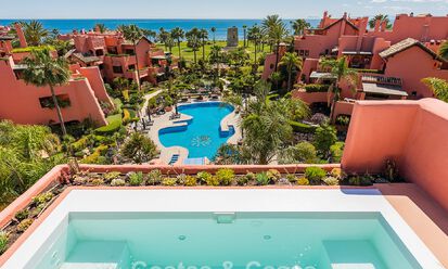 Luxury duplex penthouse for sale in a five-star beachfront complex on the New Golden Mile between Marbella and Estepona 797741