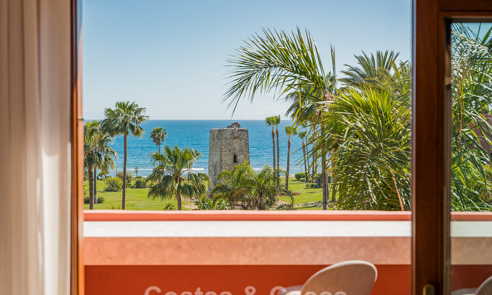 Luxury duplex penthouse for sale in a five-star beachfront complex on the New Golden Mile between Marbella and Estepona 797744
