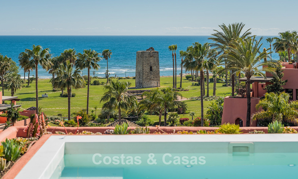 Luxury duplex penthouse for sale in a five-star beachfront complex on the New Golden Mile between Marbella and Estepona 797747