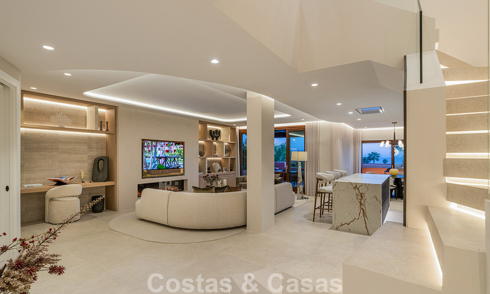 Luxury duplex penthouse for sale in a five-star beachfront complex on the New Golden Mile between Marbella and Estepona 797777