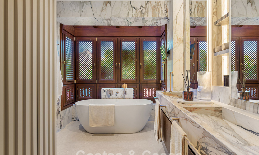 Luxury duplex penthouse for sale in a five-star beachfront complex on the New Golden Mile between Marbella and Estepona 797788