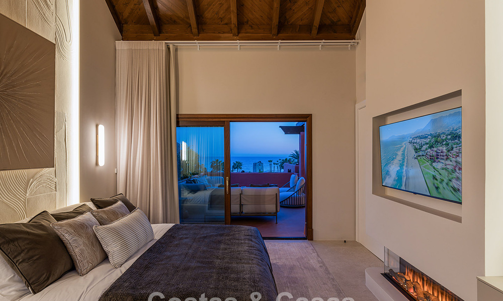 Luxury duplex penthouse for sale in a five-star beachfront complex on the New Golden Mile between Marbella and Estepona 797811