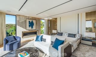 Sophisticated luxury villa for sale in an exclusive, peaceful gated community on Marbella’s Golden Mile 798032 
