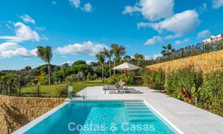 Sophisticated luxury villa for sale in an exclusive, peaceful gated community on Marbella’s Golden Mile 798033 